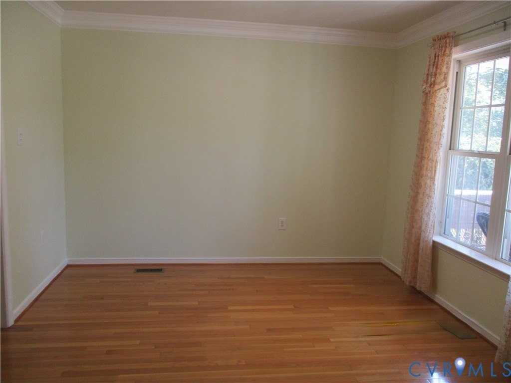 5528 Abbott Cir - Photo 4 of 18