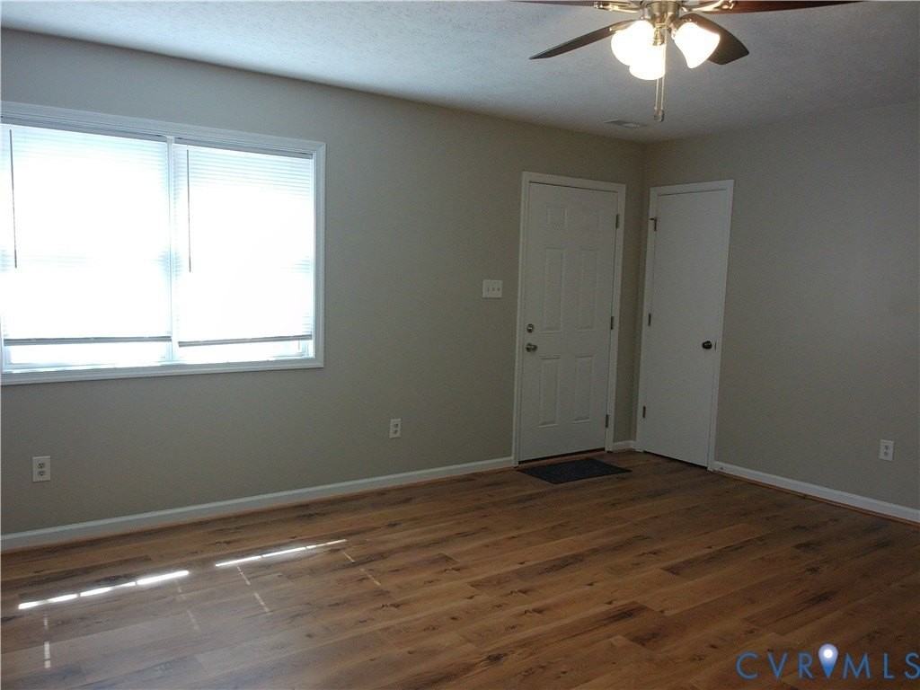 212 N Kalmia Ave - Photo 2 of 16