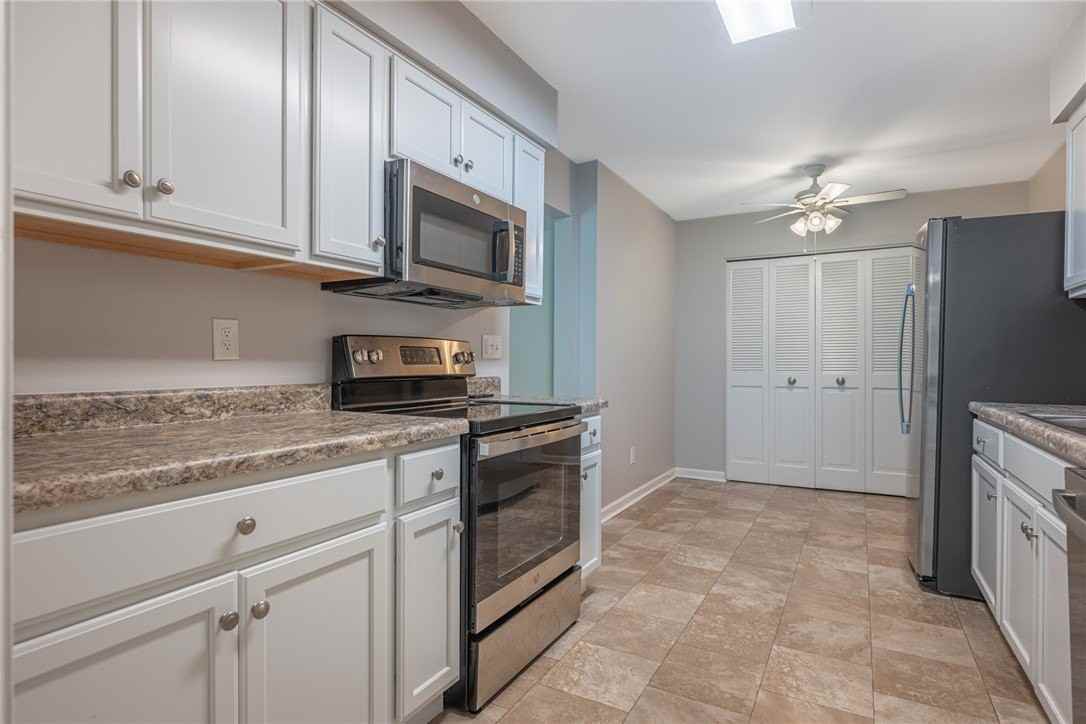 3215 Southdale Dr #7 - Photo 7 of 18
