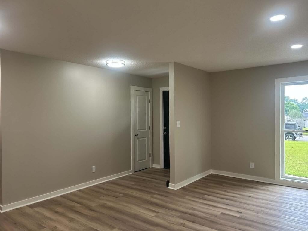 1804 Azure Dr - Photo 2 of 15