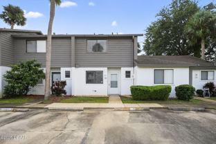 168 W Sandalwood Ct - Photo 1 of 1