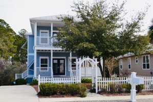 featured image of 76 Tradewinds Dr