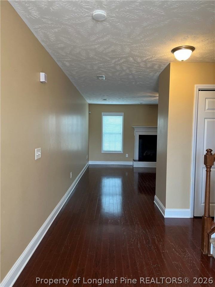 91 Marquis Dr - Photo 2 of 19