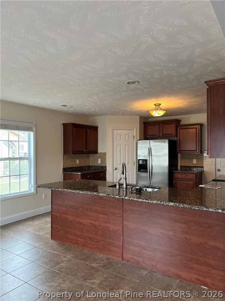 91 Marquis Dr - Photo 7 of 19