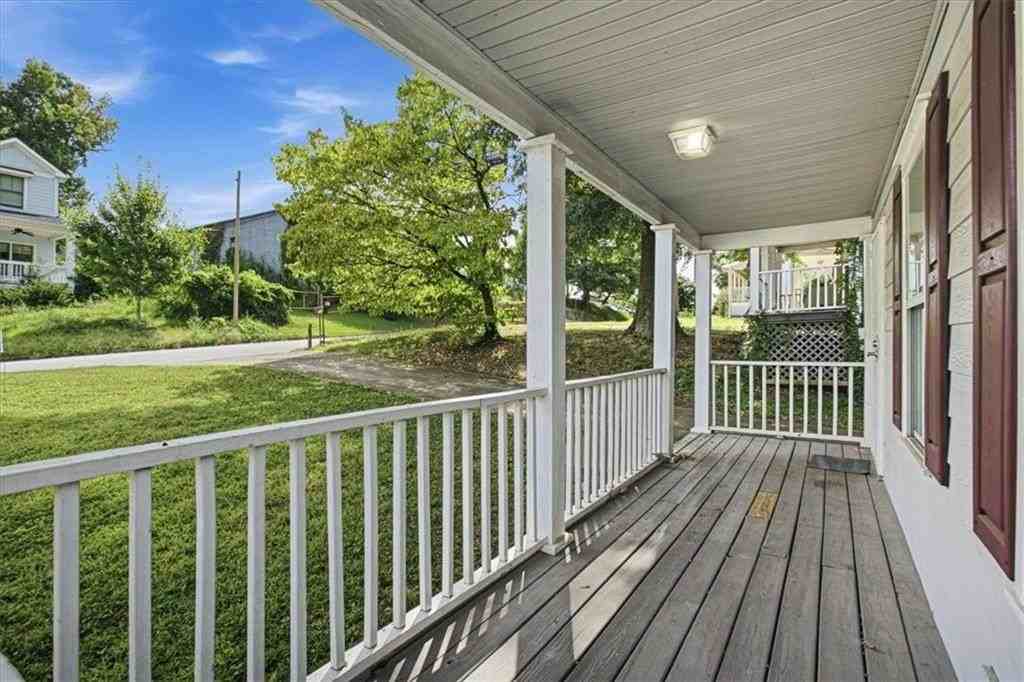 1173 Moton Ave Sw - Photo 2 of 23