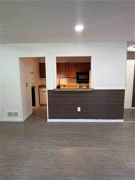 1300 Branch Dr - Photo 5 of 17