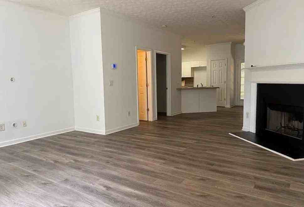 6016 Leeshire Trce - Photo 3 of 16