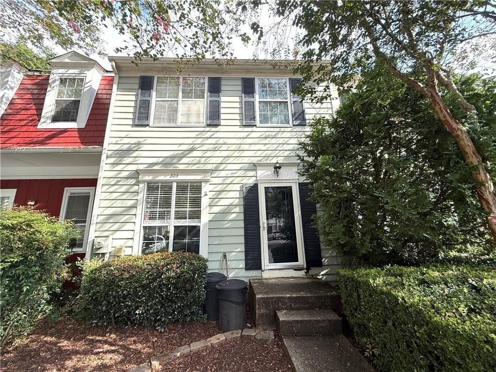 805 Wedgewood Way