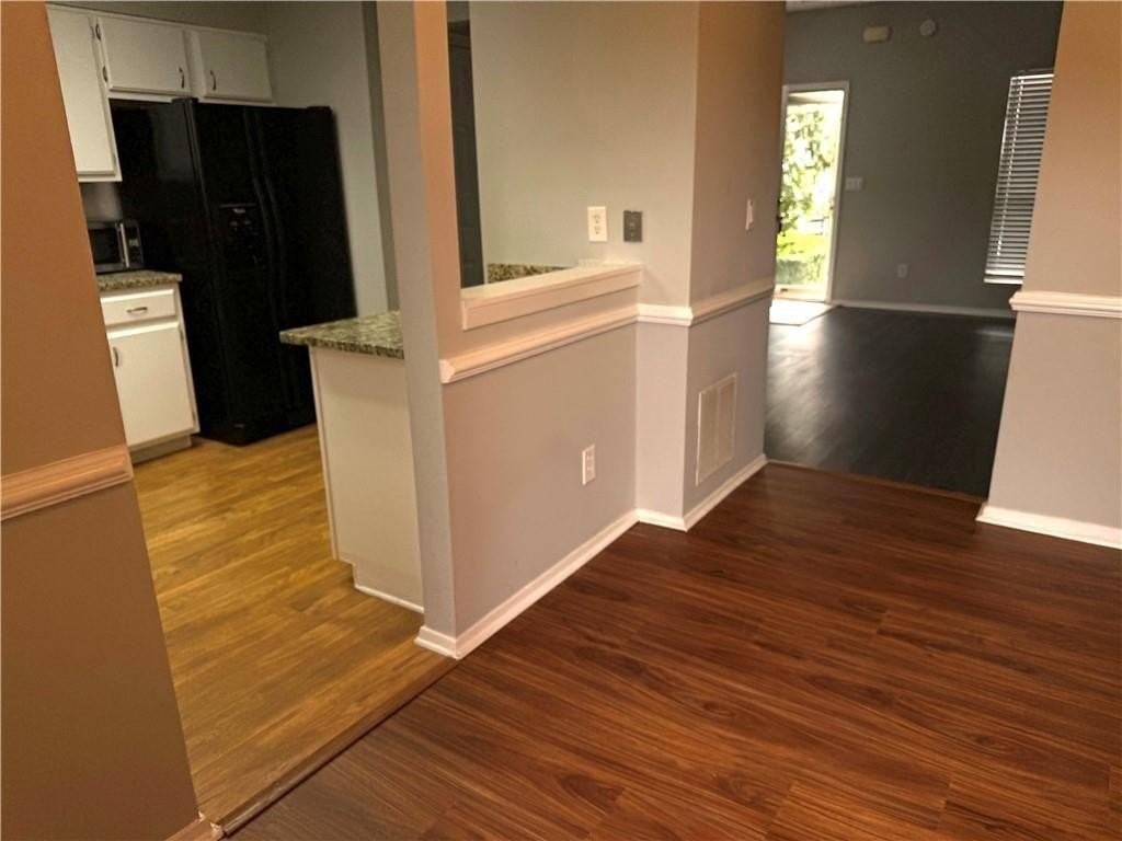 805 Wedgewood Way - Photo 4 of 21