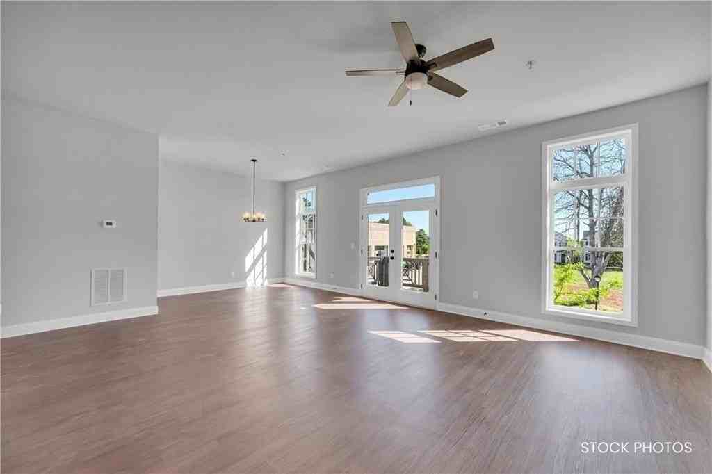1058 Homestead Way Street - Photo 4 of 35