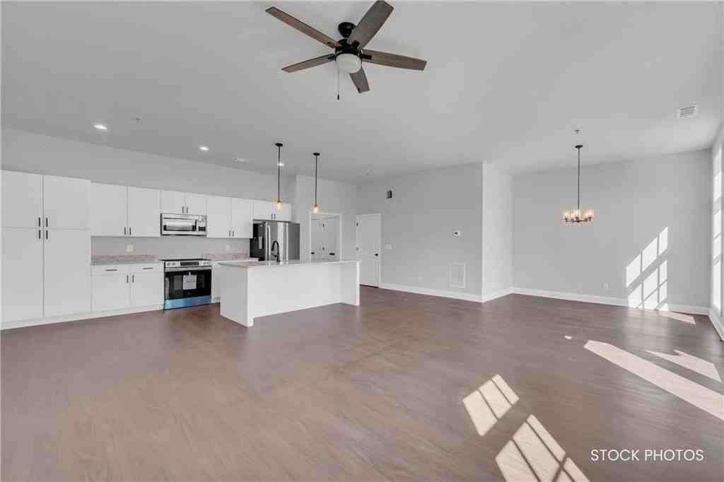 1058 Homestead Way Street - Photo 6 of 35