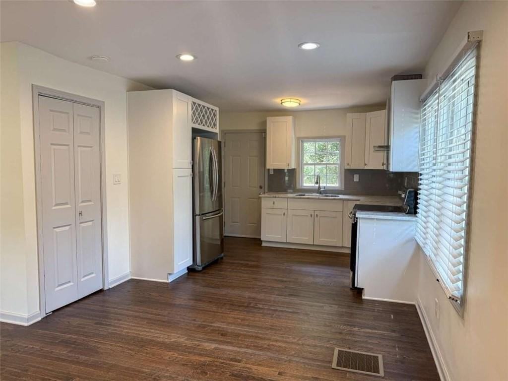 2093 Verbena St Nw - Photo 2 of 19