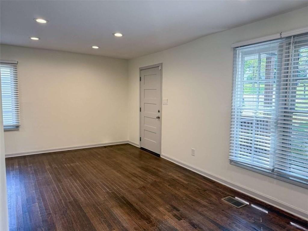2093 Verbena St Nw - Photo 7 of 19