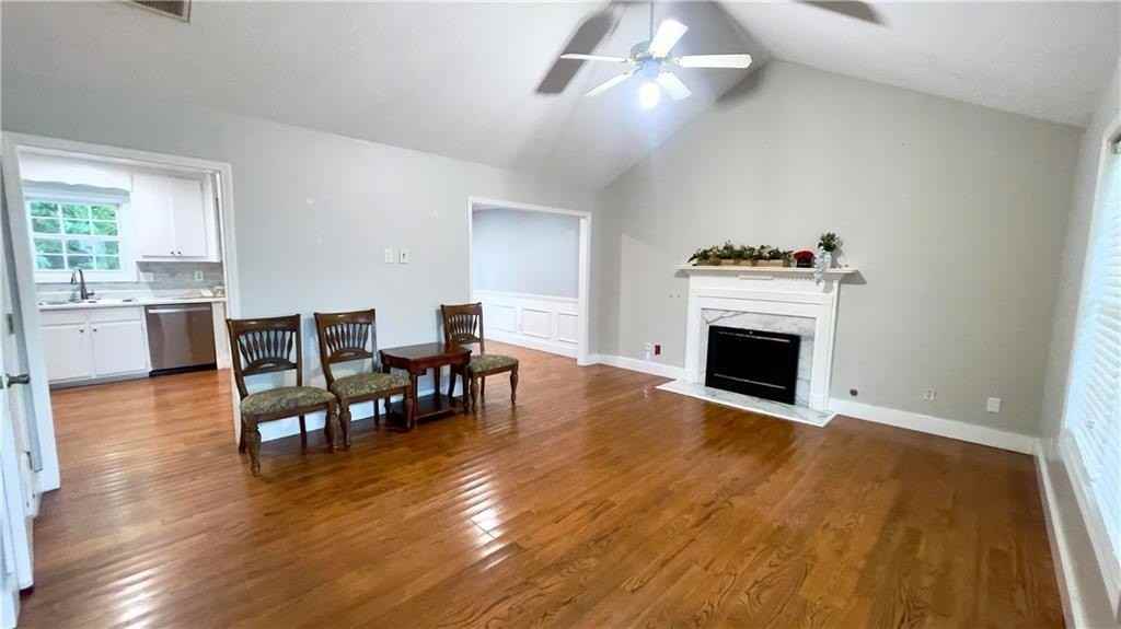 2648 Morning Glory Pl - Photo 2 of 16