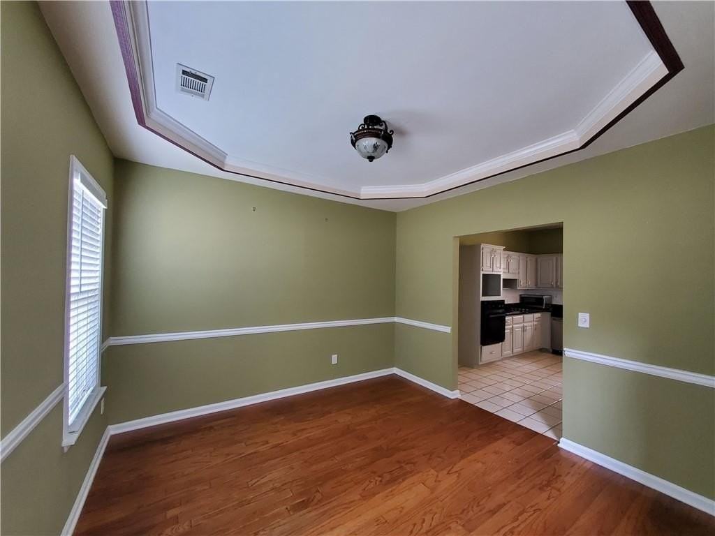 310 Belmont Chase Ct - Photo 4 of 17