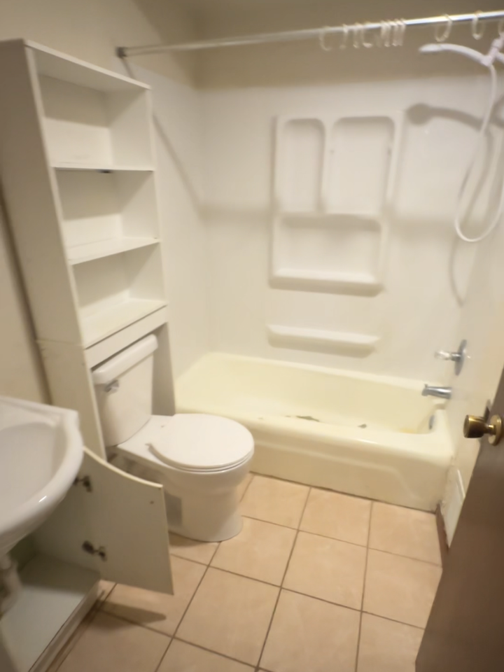 413 Tampa Way #413 - Photo 7 of 13