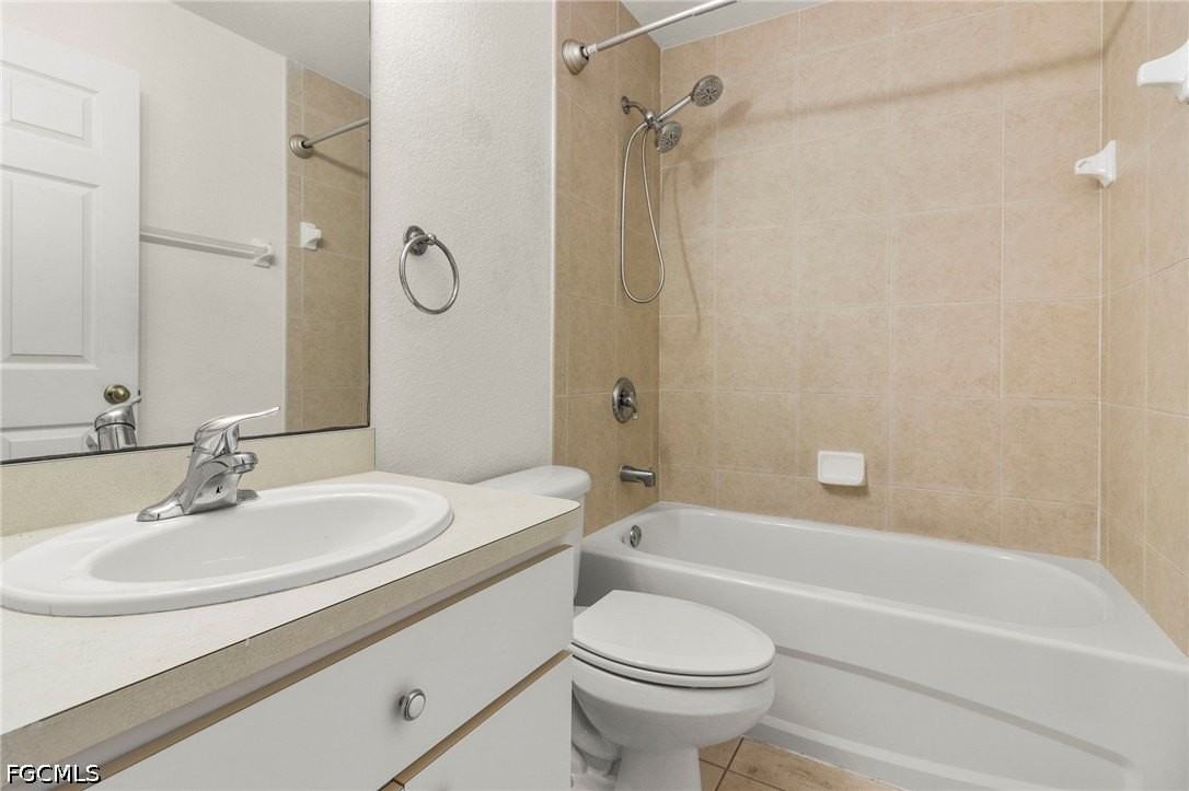 1810 Sw 22nd Ter - Photo 2 of 16