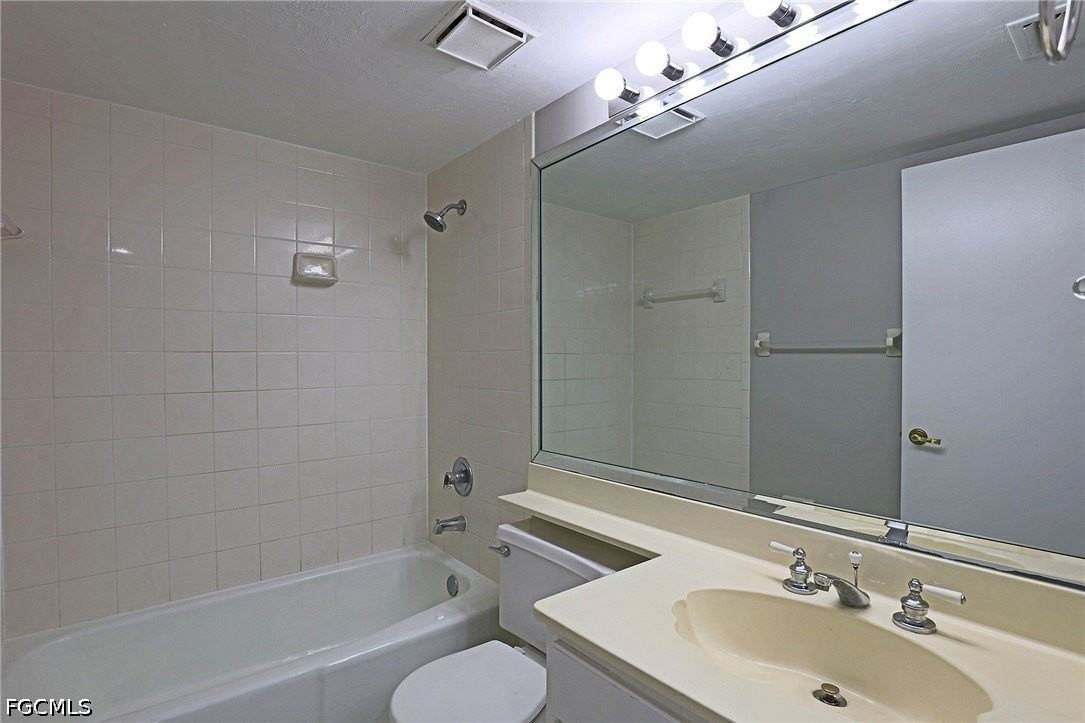 8805 Lateen Ln #203 - Photo 6 of 11