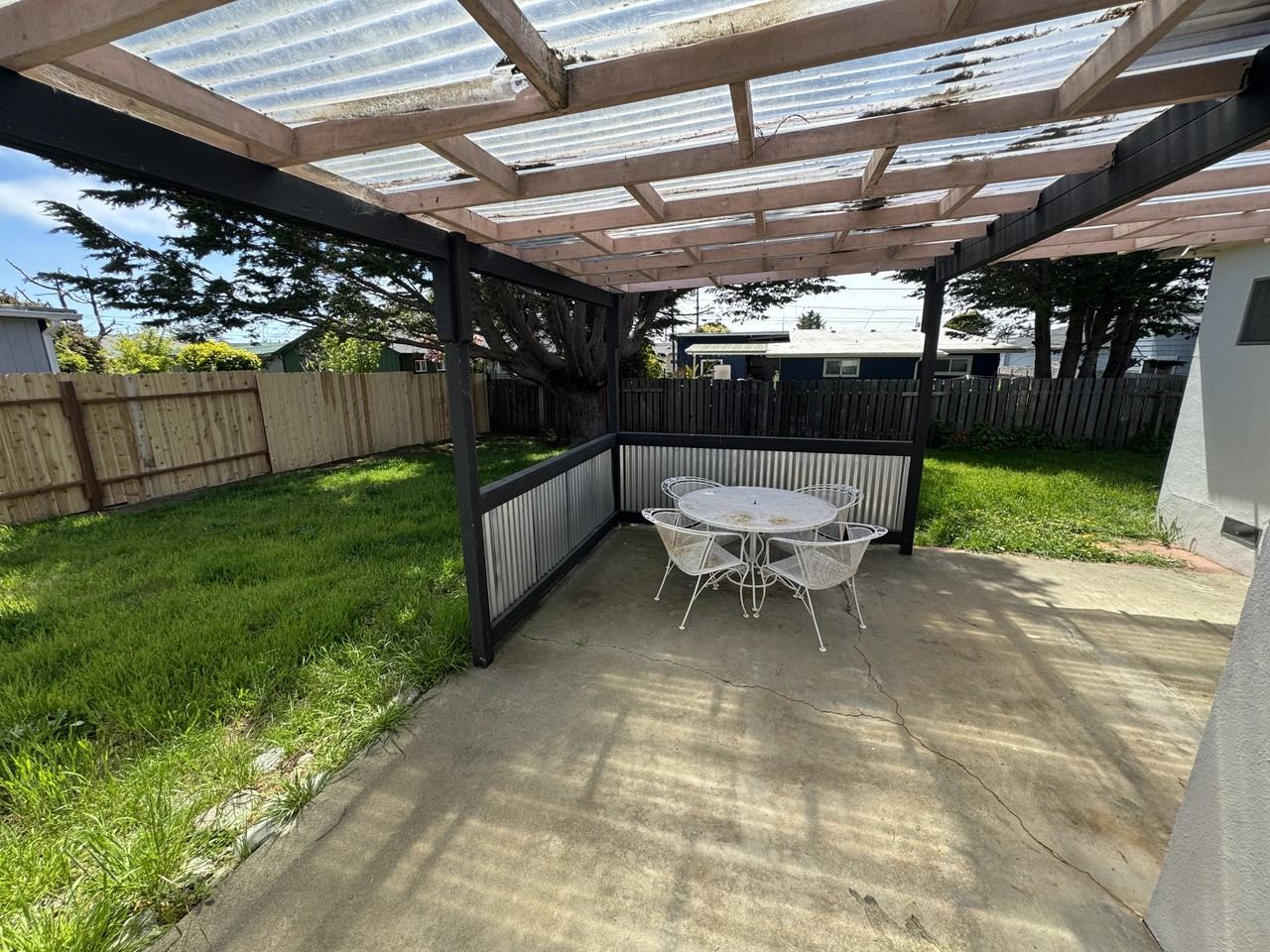 1152 A St - Photo 2 of 9