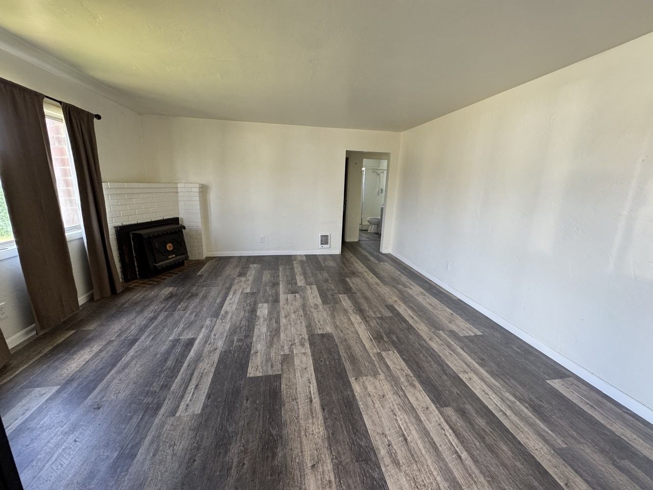 1152 A St - Photo 5 of 9