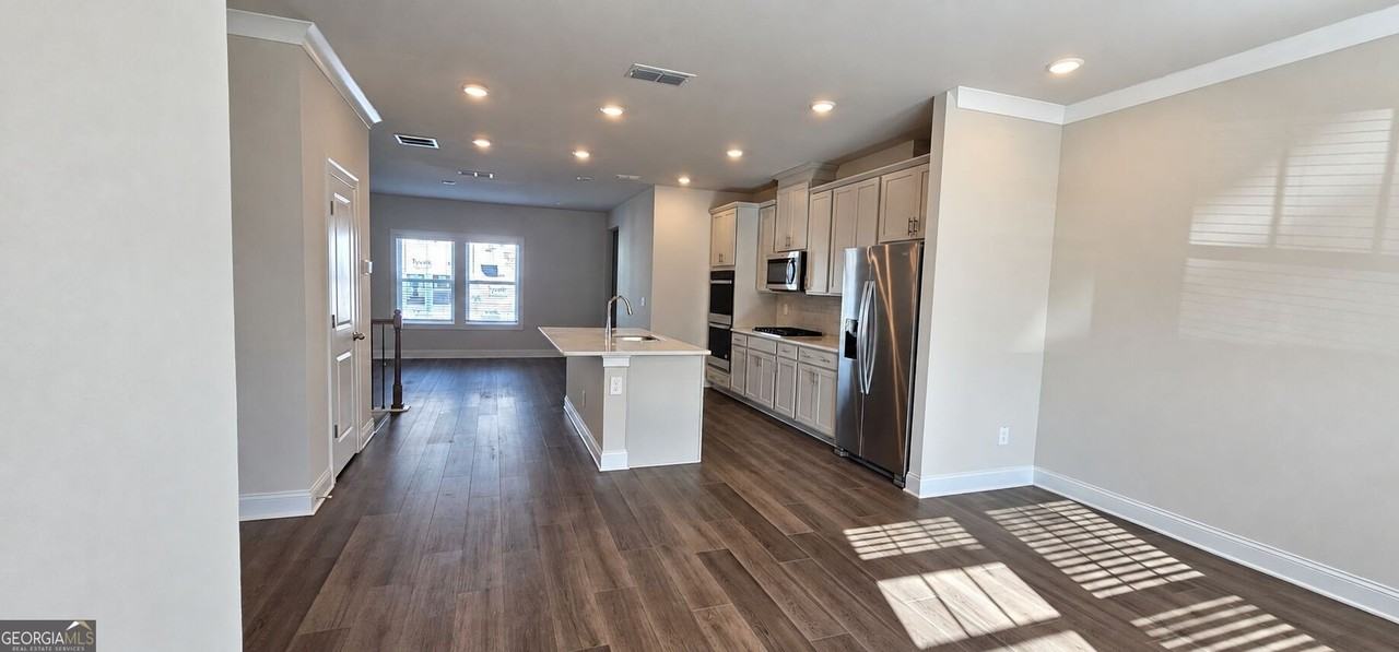 2836 Devon Vale St - Photo 2 of 20