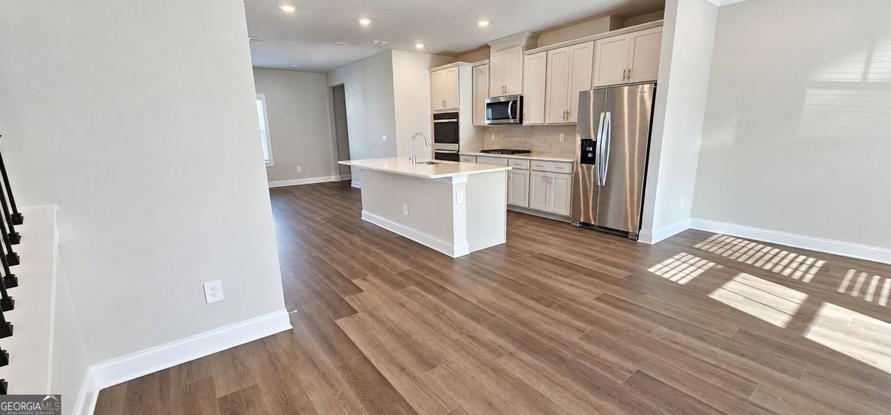 2836 Devon Vale St - Photo 4 of 20