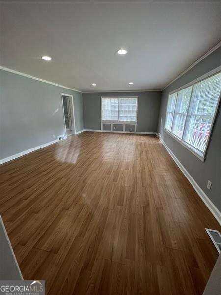 2042 E Roxboro Rd Ne - Photo 4 of 25