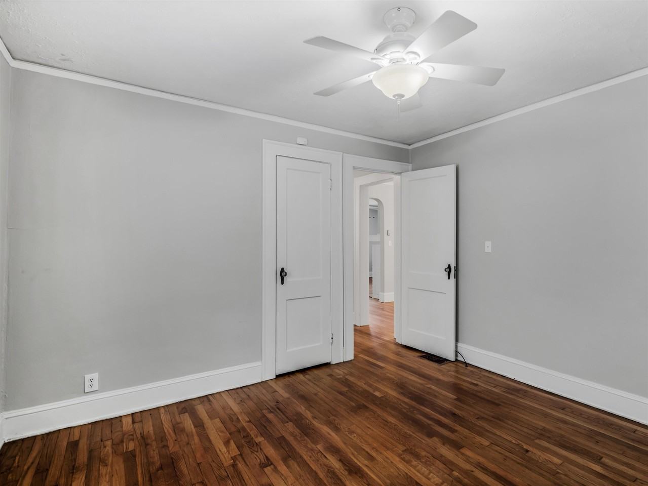 1724 Virginia Ave - Photo 5 of 18