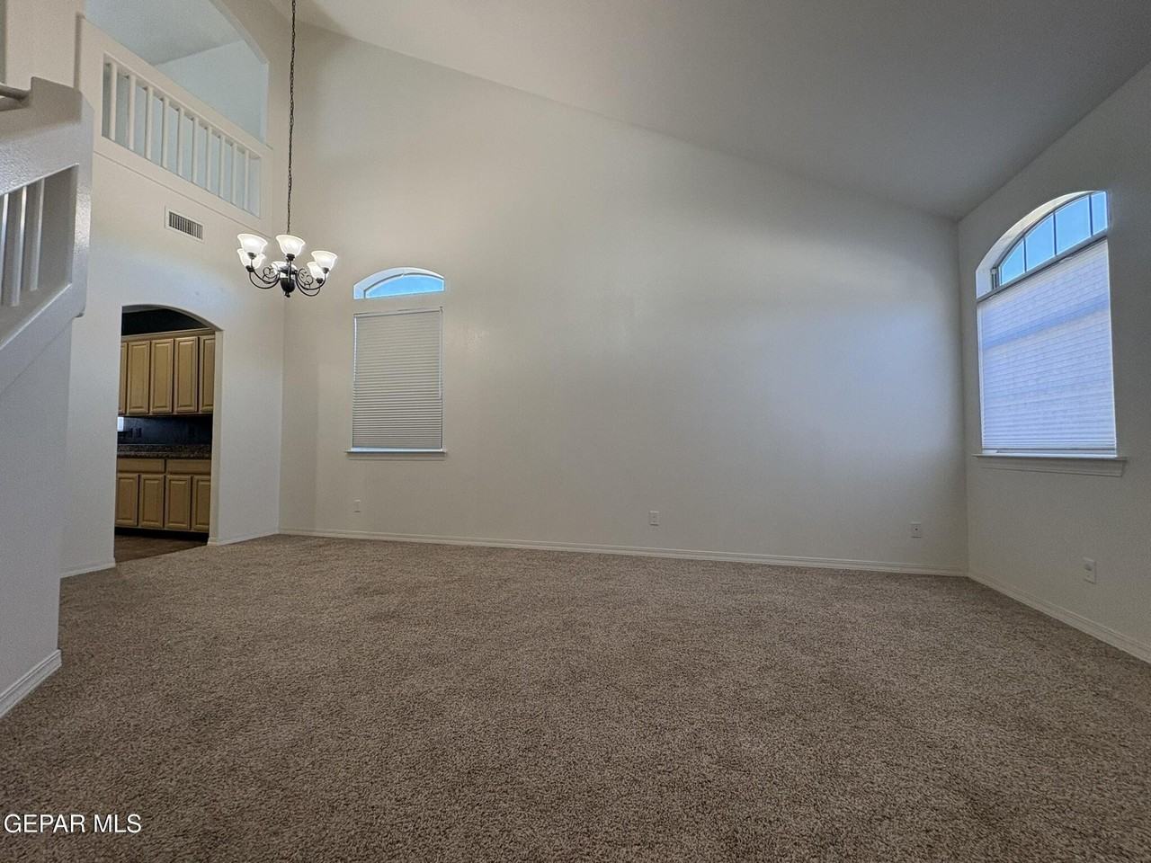 12220 Branell Ln - Photo 7 of 45