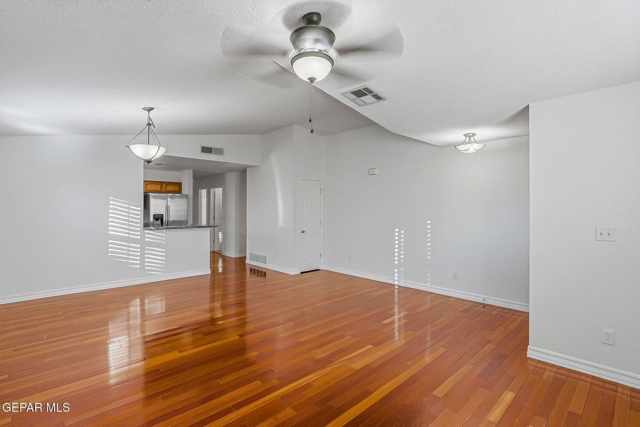 7362 Mesquite Sun Ln - Photo 5 of 37