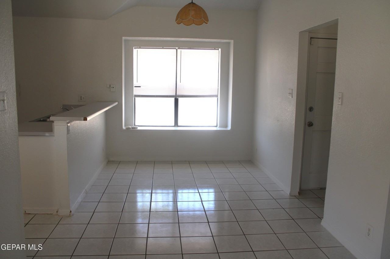 1694 Leroy Bonse Dr - Photo 6 of 25