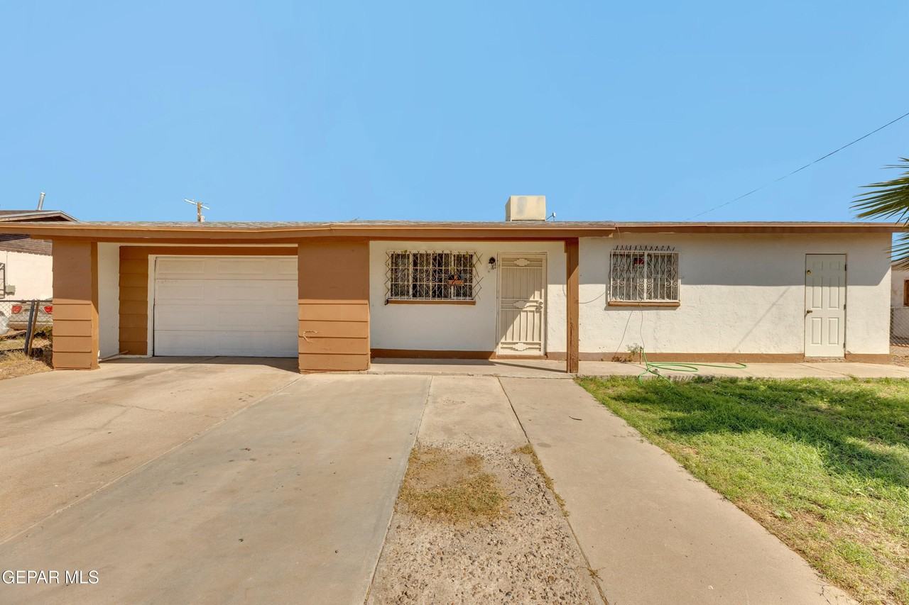 4945 Sierra Madre Dr - Photo 3 of 31