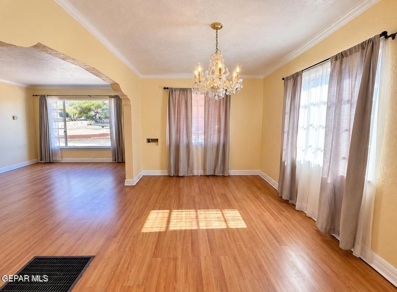 1331 Cincinnati Ave - Photo 6 of 17