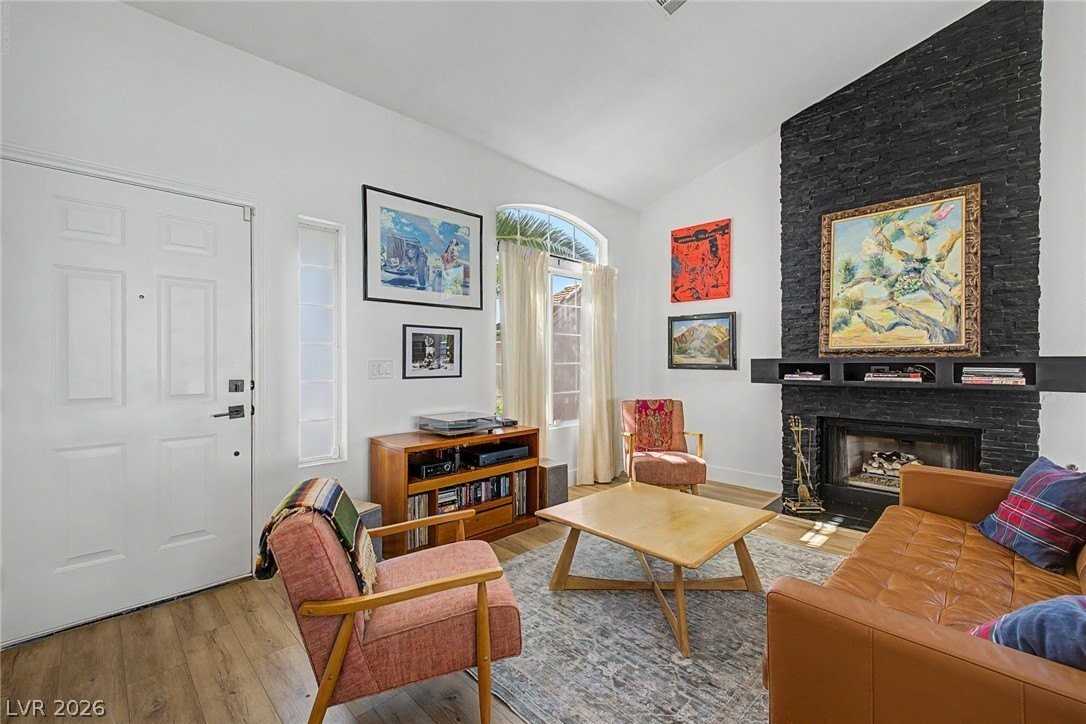 679 Scenic Tierra Ln - Photo 3 of 25