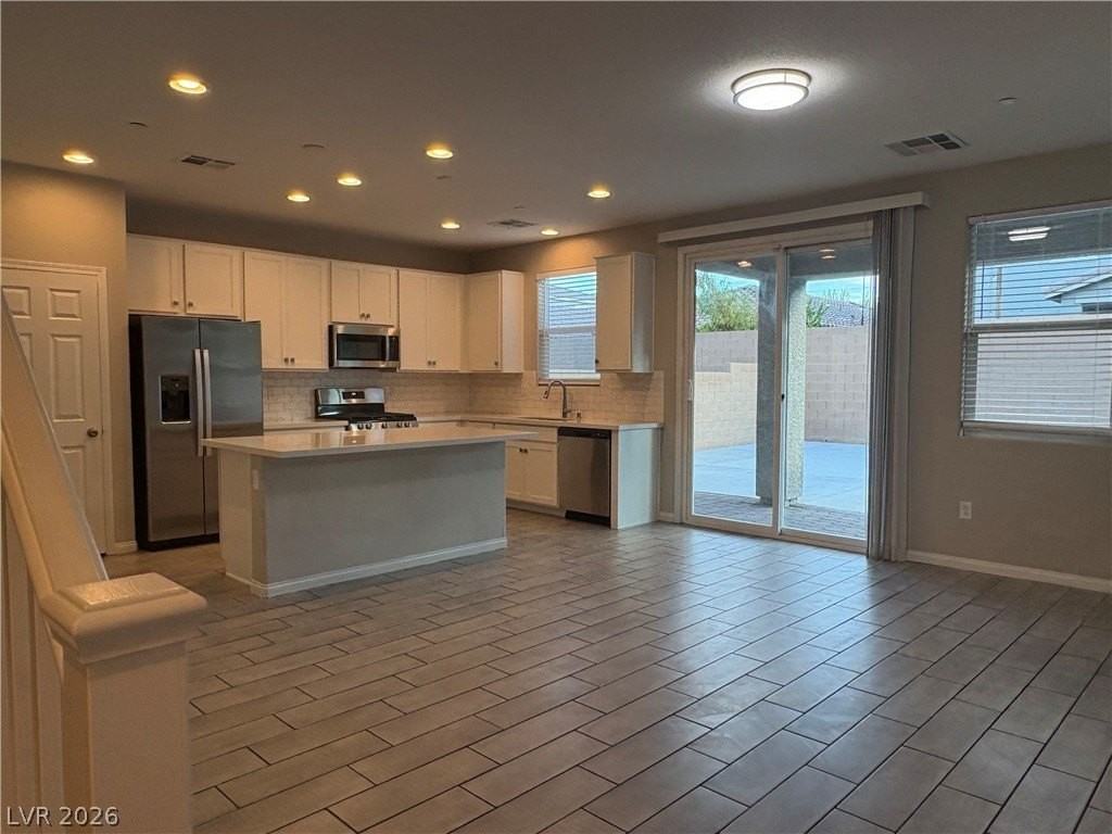 6583 Dove Point Pl - Photo 3 of 29