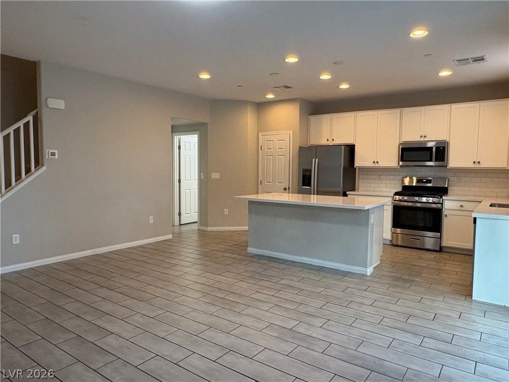 6583 Dove Point Pl - Photo 5 of 29