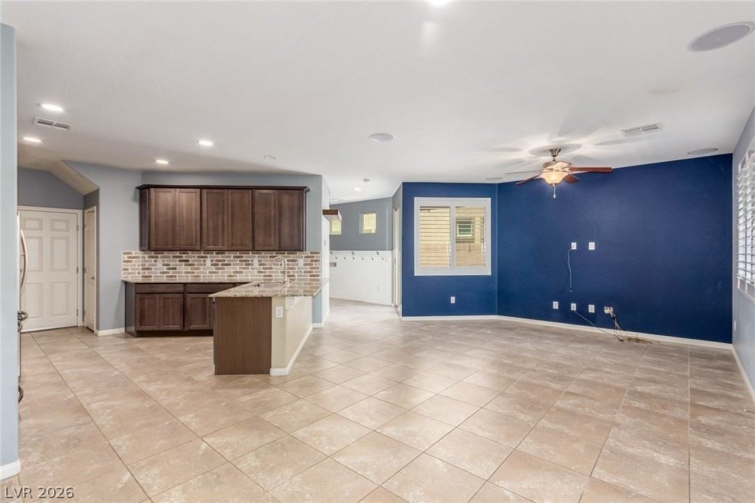 6644 Seahorse Reef St - Photo 5 of 47