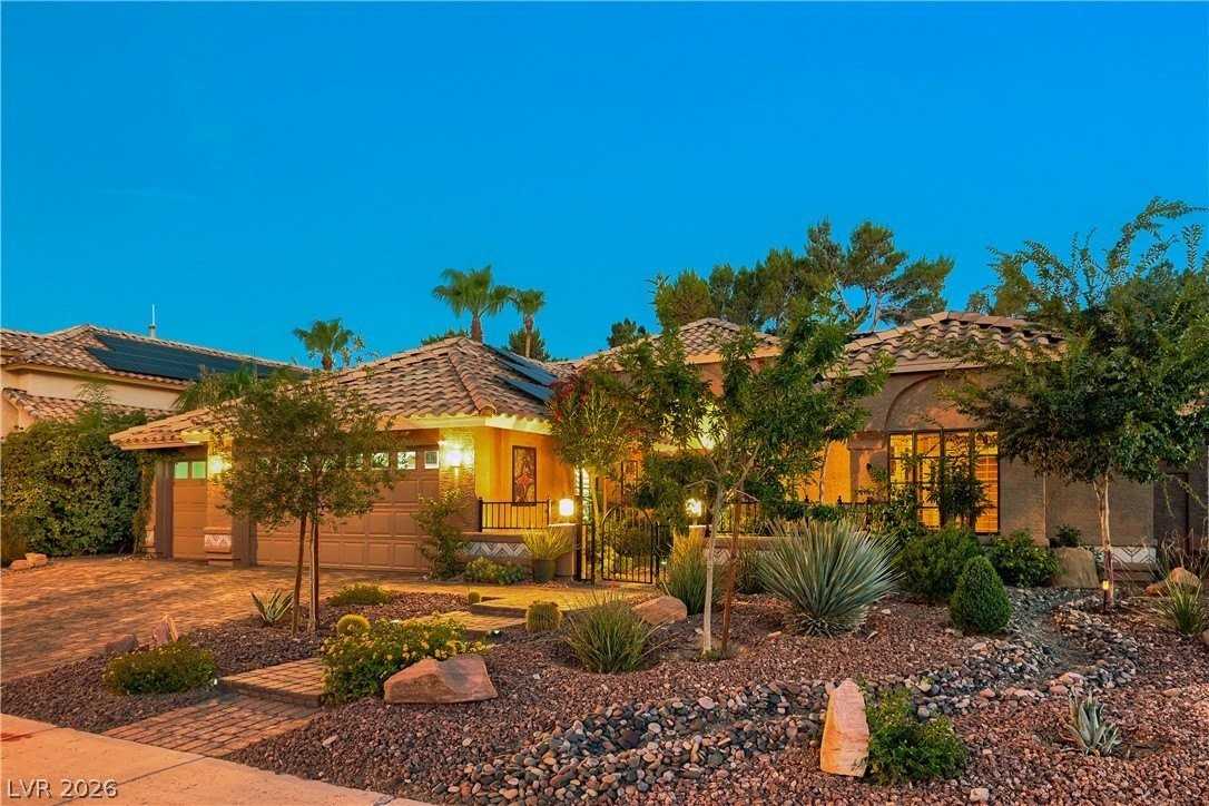 10005 Mahogany Grove Ln - Photo 2 of 50