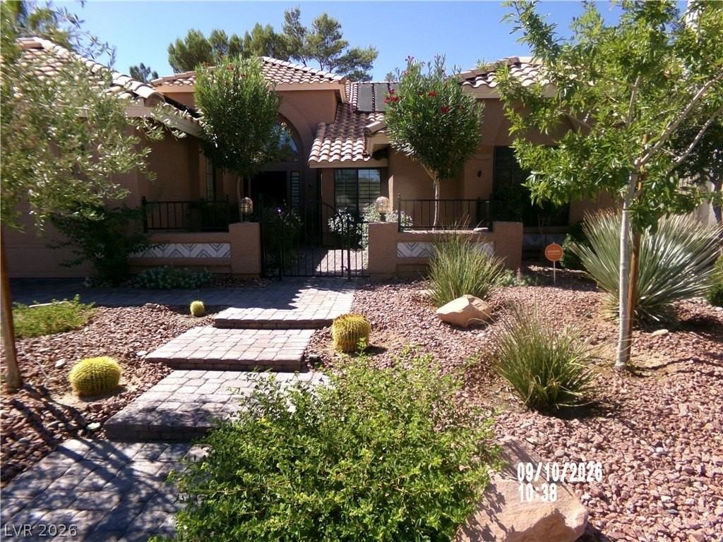 10005 Mahogany Grove Ln - Photo 4 of 50