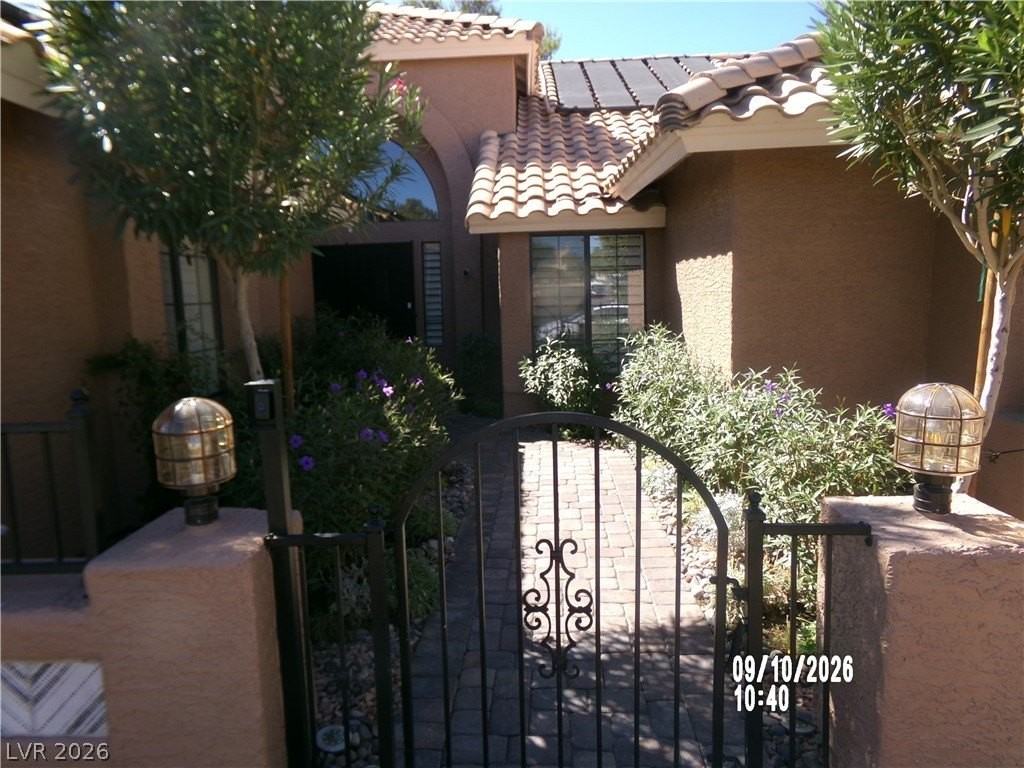 10005 Mahogany Grove Ln - Photo 5 of 50