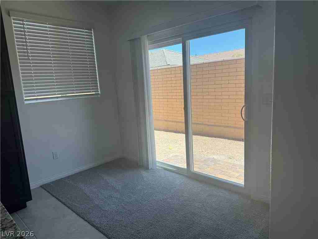 385 Desert Cadence St - Photo 2 of 20