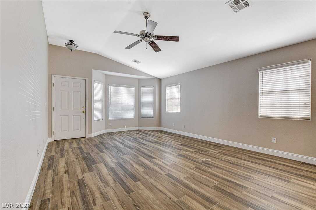 5053 Cedar Lawn Way - Photo 4 of 46