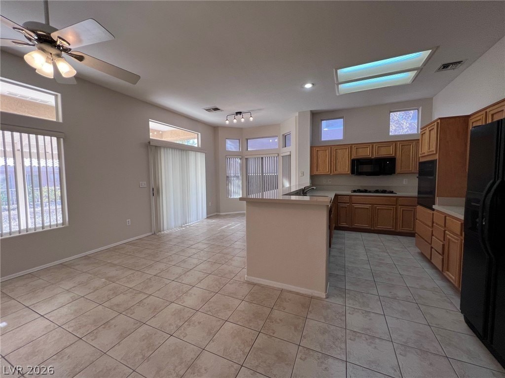 10401 Willamette Pl - Photo 6 of 21
