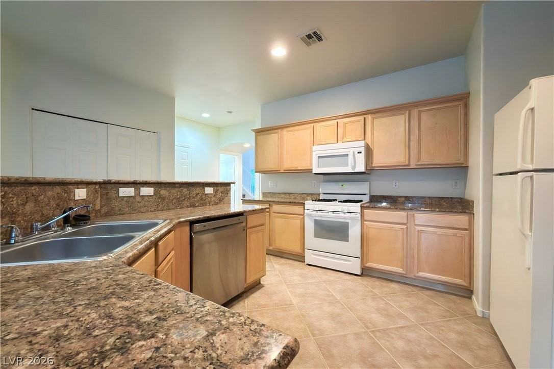 10777 Vestone St - Photo 4 of 26