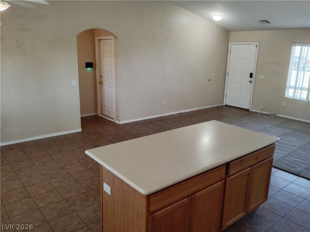 811 Kansas St - Photo 6 of 22