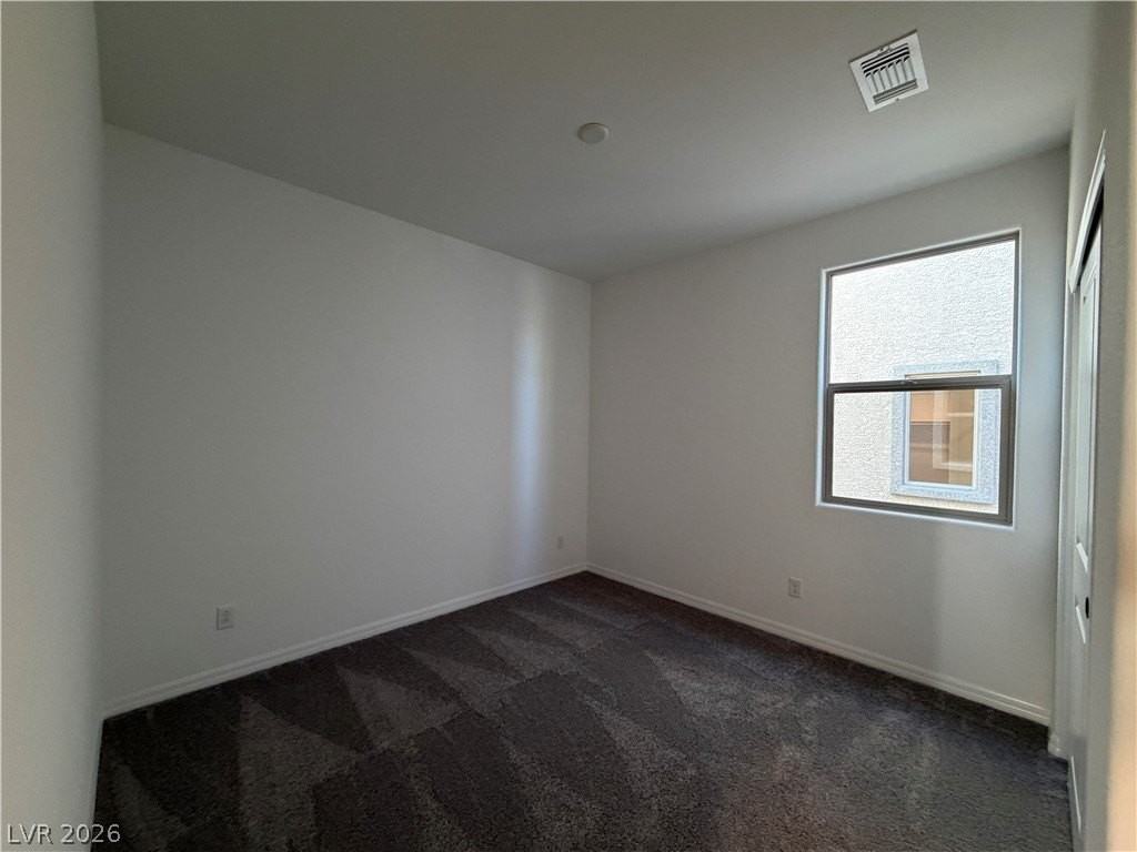 10290 Dallington St - Photo 5 of 26