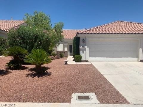 9986 Catalina Canyon Ave - Photo 2 of 30