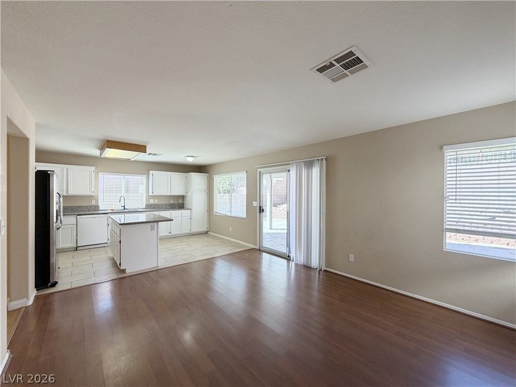 3667 Spring Willow Ct - Photo 5 of 33