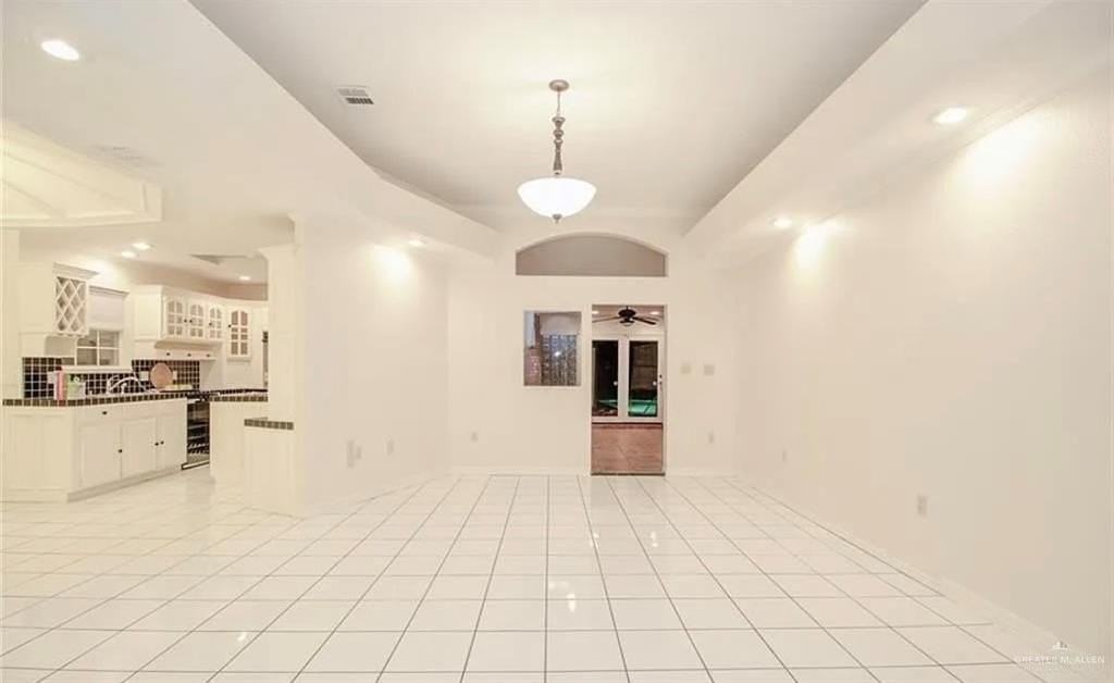 7612 N 20th St - Photo 3 of 30