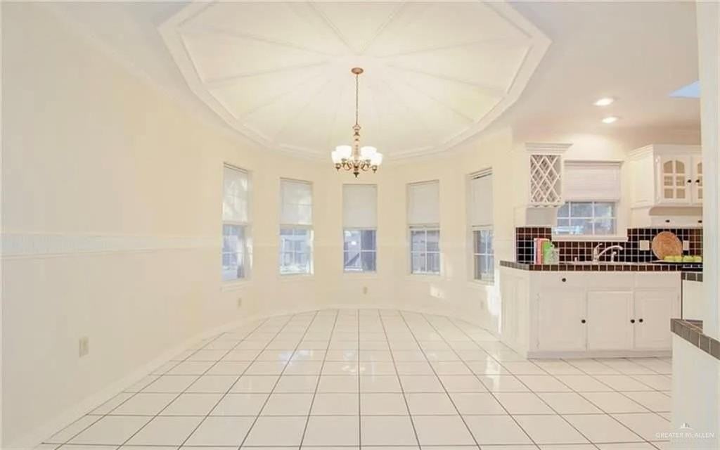 7612 N 20th St - Photo 4 of 30